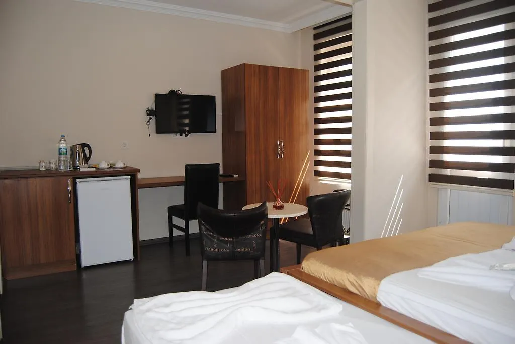 Hotel City Plus Butik Istanbul 3*,